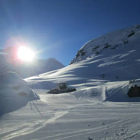 Paradis Blanc 3000 باس دي لا كاسا